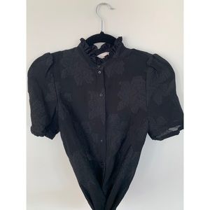 HM Black Puff Sleeve Top